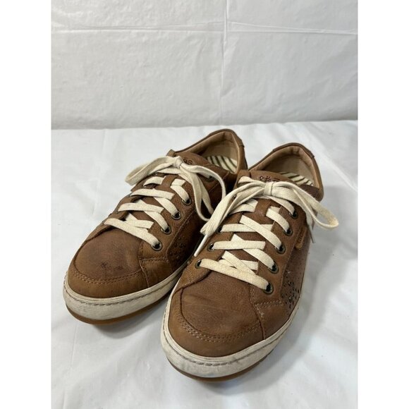 Taos Women's Freedom Sneaker  Leather Studded Perforated BROWN SIZE 9.5 - Picture 1 of 15